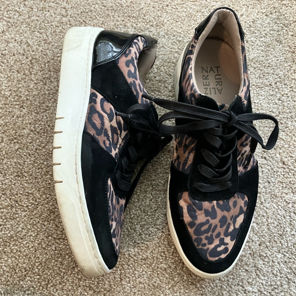 NATURALIZER 7W Lace Up Hadley‎ Animal Print Athletic Sneakers